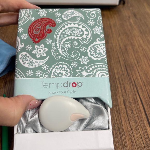 Tempdrop Wearable Sensor Kit - Picture 2 of 11